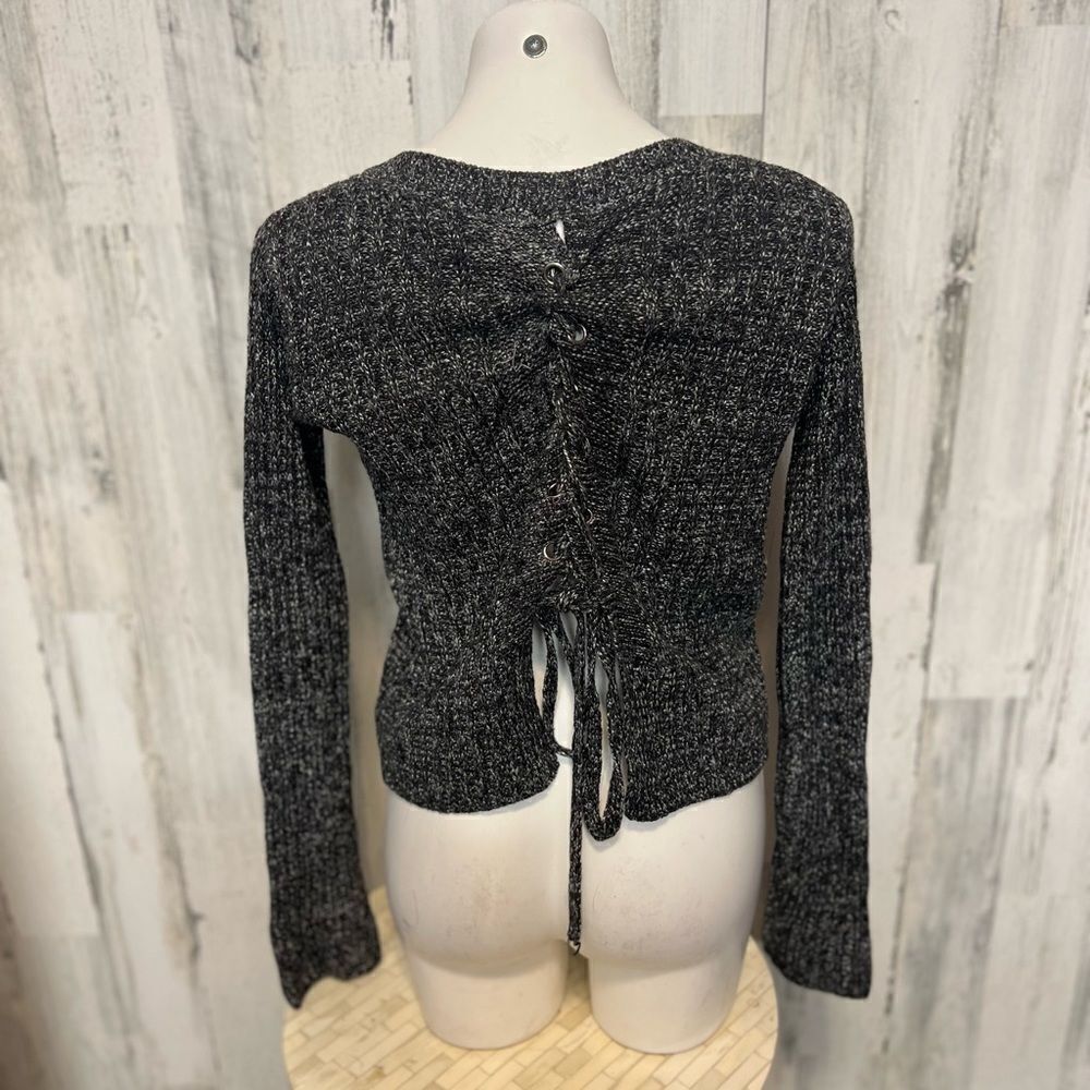 Sweater - Picture 4 of 7